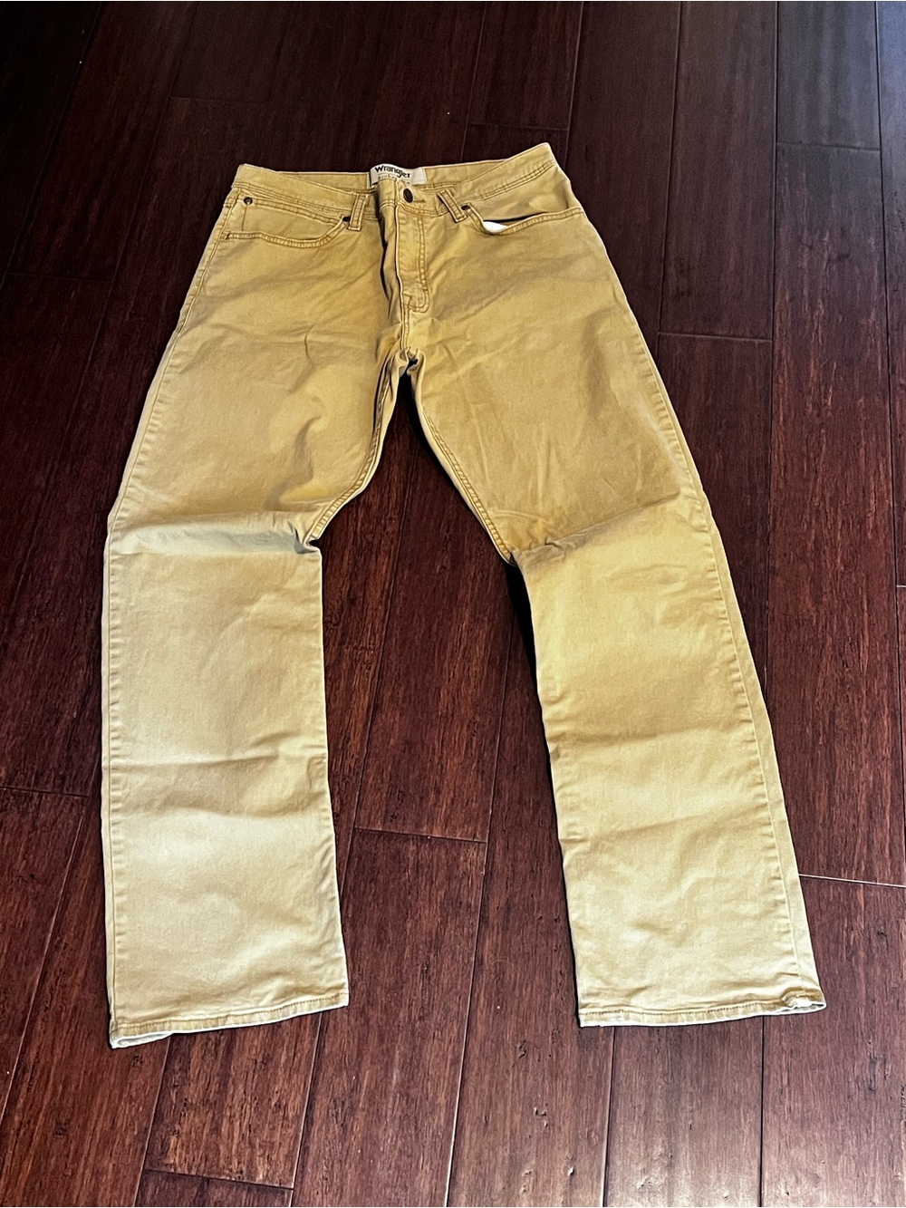 Wrangler Men's Tan/Khaki Straight-Leg Jeans